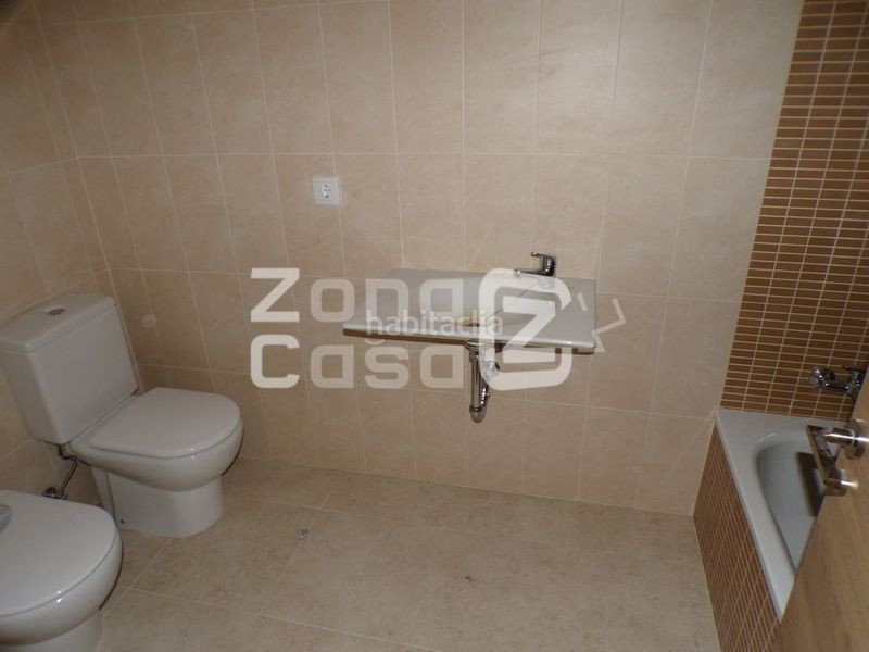 Foto 1882fa64-caf3-4729-85c7-d052a080b87f. Duplex con parcheggio in Pobla Llarga (la)