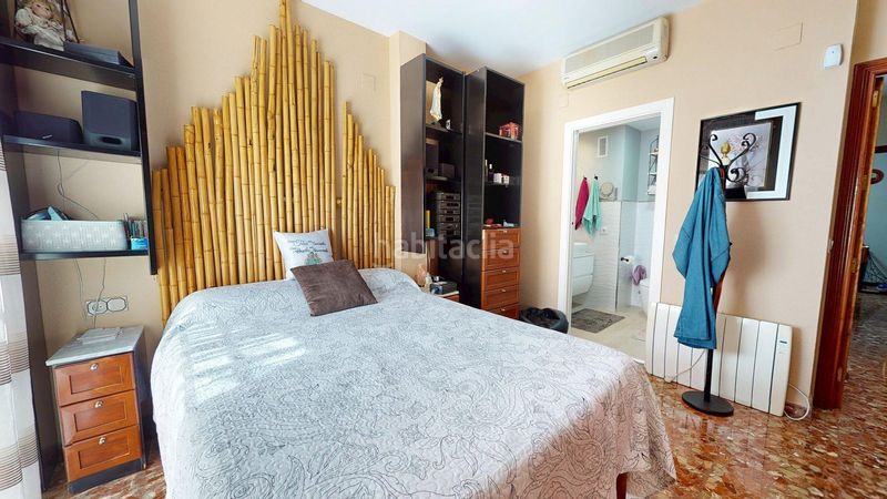 Foto 2146cc03-e5dd-4ee0-8760-a9e4ae4eb075. Casa a schiera con riscaldamento parcheggio in Poniente-Norte - Miralbaida - Parque Azahara Córdoba