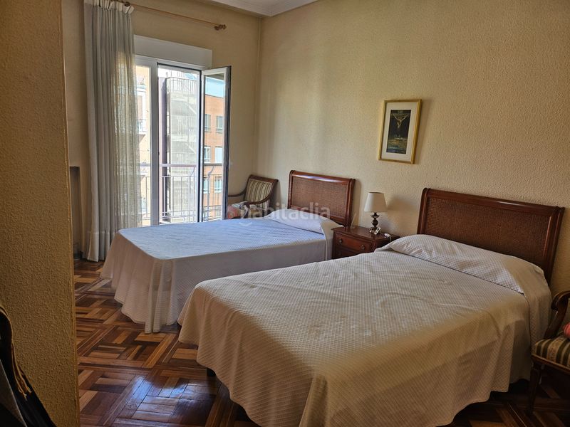 Foto d1507d8e-5f41-4bde-9486-bd5de4611d2e. Rent flat in calle de bocángel 3 in Fuente del Berro Madrid