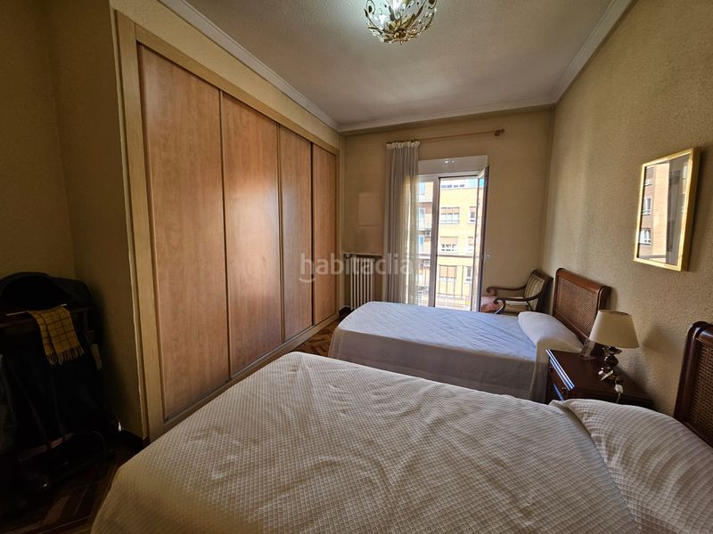 Foto f140145f-5e8a-45ae-8c77-8f4483caef8b. Rent flat in calle de bocángel 3 in Fuente del Berro Madrid