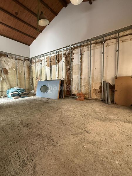 Foto 5ced3986-38f9-43f7-886d-1fbdab7455b9. Lloguer local comercial a Algete centro Algete