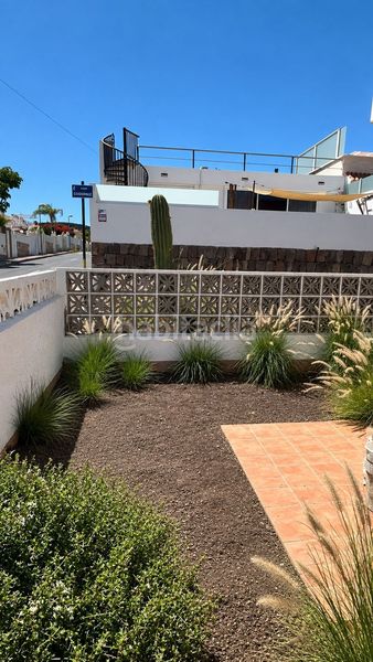Foto 6df7a358-dbfa-4cfa-a545-cd23884fe07a. Casa amb aparcament piscina a Palm - Mar Arona