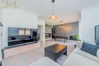 Casa aparellada  Calle camilo josé cela. En venta: impresionante chalet pareado reformado con garaje y pa