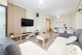 Appartamento  Calle van gogh. En venta – espectacular piso de 2 dormitorios, terraza acristala