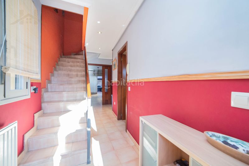 Foto e845aa22-b180-45ea-b70b-0f7314f952cf. Casa pareada en venta: espectacular chalet pareado con amplia azotea, patio y trastero en Seseña