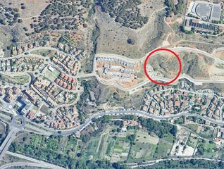 Terreno residencial en Calle sierra de castril 34