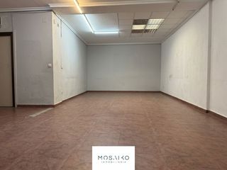Xalet a Campo de la Verdad - Miraflores. Casa haciendo esquina en la parte baja del campo de la verdad