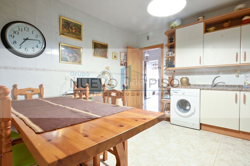 Foto 0ae5c3b7-4709-4e75-b596-1c92169bb2b8. Chalet with fireplace heating parking pool in Moraleja de Enmedio