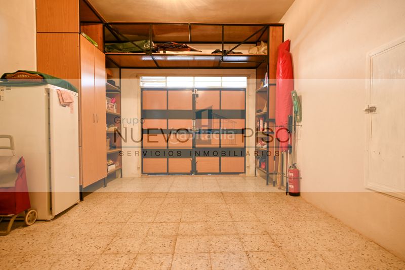 Foto 430636fb-4e74-46a8-b883-7a008f8cf193. Chalet with fireplace heating parking pool in Moraleja de Enmedio