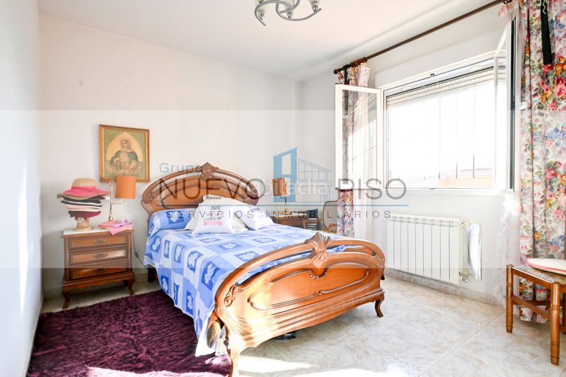 Foto 630adee0-5b75-4a9e-be8a-04f2eb8fca1a. Chalet with fireplace heating parking pool in Moraleja de Enmedio