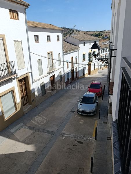 Foto fd045f8e-298b-45b9-b874-766d0e640f7c. Edificio in Iznájar