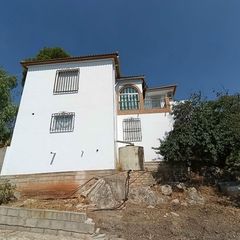 Country house in Iznájar. Gorgeous 3-5 bedroom village house, property code ljnc-carmen