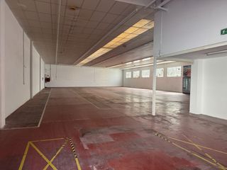 Miete Fabrikhalle en Padr�n. Padron