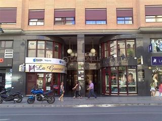 Oficina en Eixample. Oficina en la alameda de camilo sesto