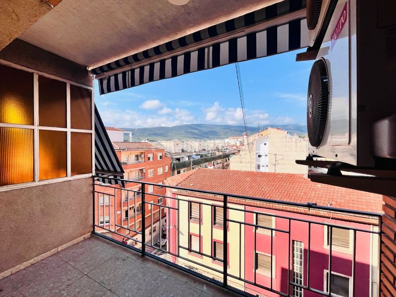 Foto 5db9cc5a-4783-49d7-97bd-018a1644ff08. Flat in Eixample Alcoi