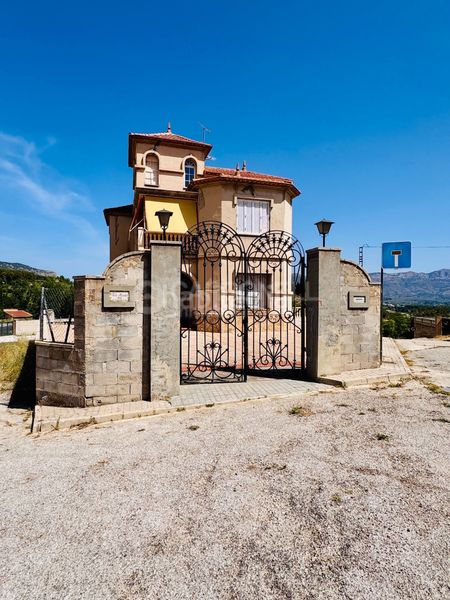 Foto d398bb2d-b9e2-4711-9dce-43e4a4230636. Haus in Cocentaina