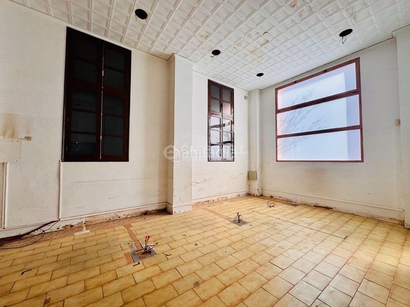 Foto 8f072b1e-3e45-4152-a96d-9a61a7a9f1ce. Industrial building in Cocentaina
