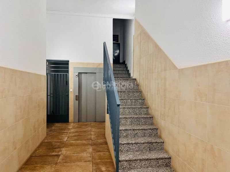 Foto 15ef9534-5110-499c-9cb1-871186a1d691. Pis a Zona Nord Alcoi