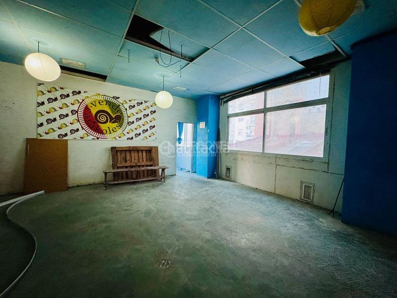 Foto f0ee7fd2-c5b3-4fe6-94d9-4d5ea2548a7d. Local comercial a Centre-Zona Alta Alcoi