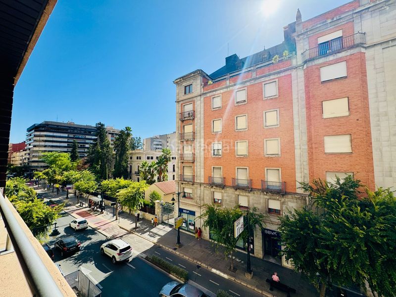 Foto b93318ad-ca6c-40af-bc61-1ad0477e8a9b. Piso en Eixample Alcoi