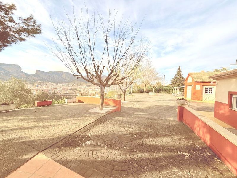 Foto 4eb14ee4-a980-48ff-9311-8394ccffd3a4. Casa amb calefacció aparcament piscina a Centre-Zona Alta Alcoi