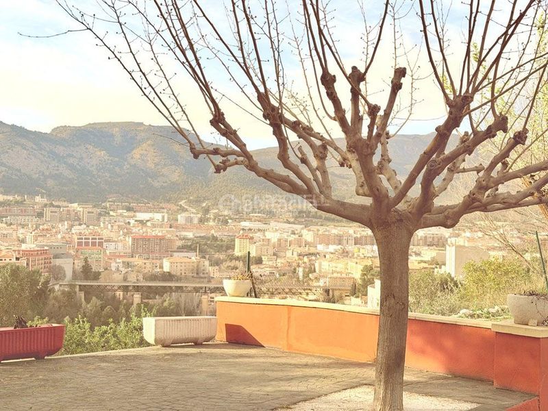 Foto 6e73fca2-3170-4a78-b707-c20243e20f89. Casa amb calefacció aparcament piscina a Centre-Zona Alta Alcoi