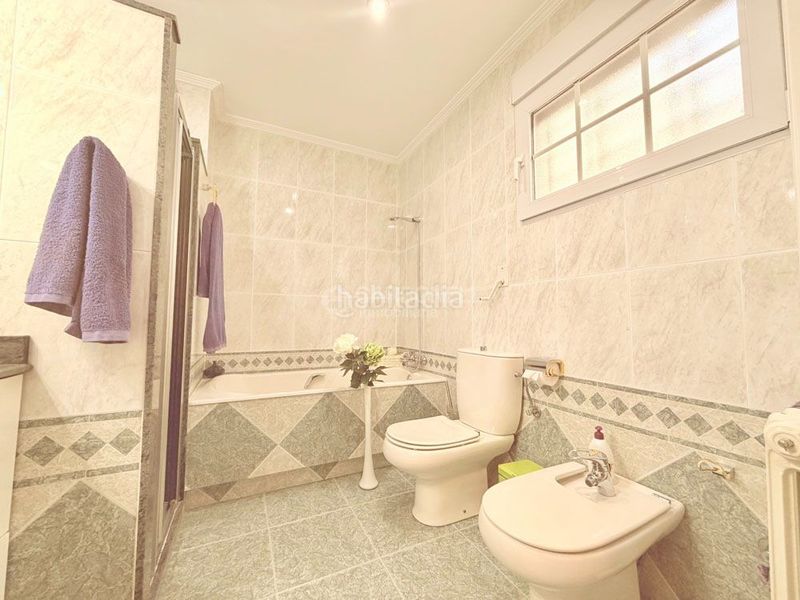 Foto b5edb20b-ecc6-4ad9-9880-8516b5d73950. Casa amb calefacció aparcament piscina a Centre-Zona Alta Alcoi