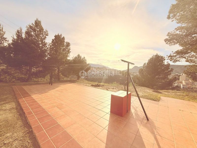 Foto b65849ab-e598-4e73-8509-8d4e2826e417. Casa amb calefacció aparcament piscina a Centre-Zona Alta Alcoi