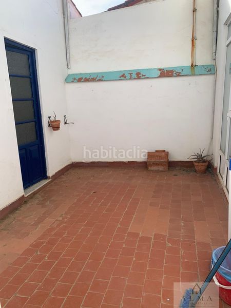 Foto ed43bebb-f92b-41b2-a64a-143a6f214fbe. Casa amb aparcament a Almendralejo