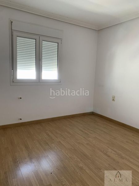 Foto ab9227e5-b579-4a9e-87ae-22a6a3449dc8. Lloguer local comercial a Almendralejo
