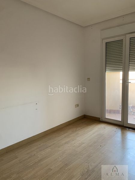 Foto fc60ea35-7052-4e8b-b583-092438a3e164. Lloguer local comercial a Almendralejo