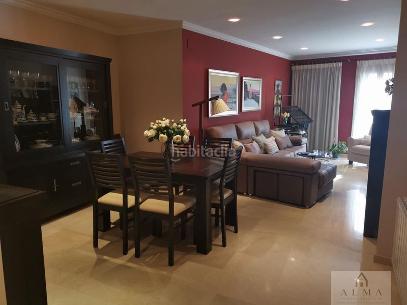 Foto cc5f7278-e1ab-45e1-8bca-694090cc80db. Flat with parking in Almendralejo