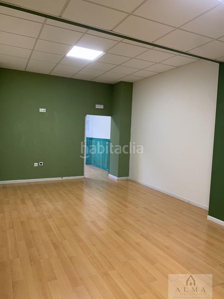 Foto b6ab76a7-4d1b-43bf-9743-c793c7805223. Miete geschäftsraum in Almendralejo