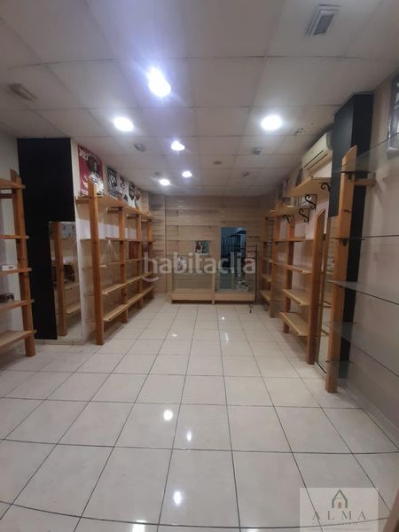 Foto c1fbffaf-d2c6-4c21-8e09-443b87a707a1. Local comercial a Almendralejo