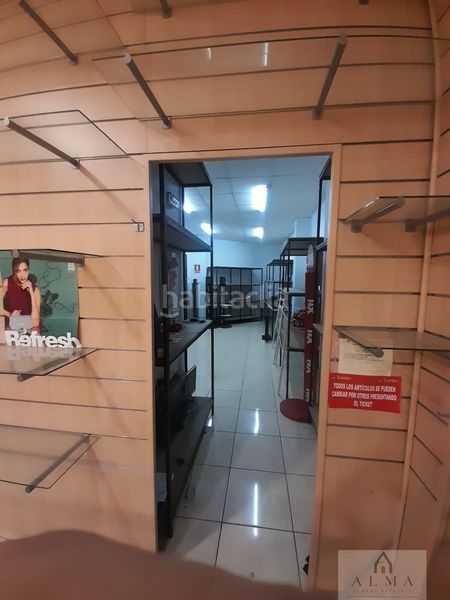 Foto f6981384-a93a-49dc-9329-093795ed897c. Local comercial a Almendralejo