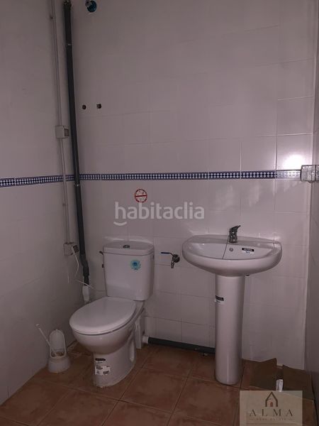 Foto bd4b6ab5-6d47-4f65-9891-6382c947e2a6. Local comercial a Almendralejo