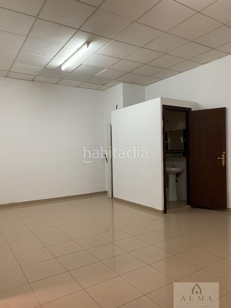 Foto 20b9d4c1-7407-4bf7-8773-96ab26627456. Local comercial a Almendralejo