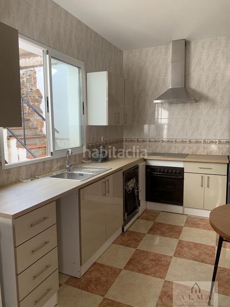 Foto 63c1e083-829b-4722-ad95-eebbc5dd3a1d. Casa a Almendralejo