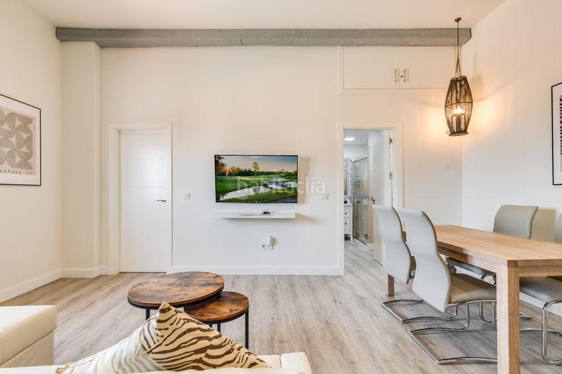 Foto ba4bd0ec-f22b-49e7-b1b4-801f3f1abbe3. Lloguer apartament amb calefacció piscina a Miraflores del Palo Málaga