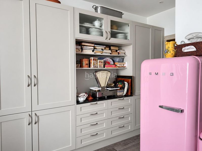 Foto 5610e533-27fc-4415-9d1f-51c854a8413a. Apartament amb aparcament a Centre Figueres