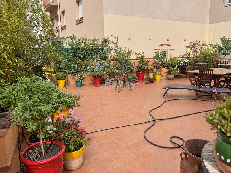 Foto c2d8bcc1-8675-4bc9-9a07-97a133b16c28. Apartament amb aparcament a Centre Figueres