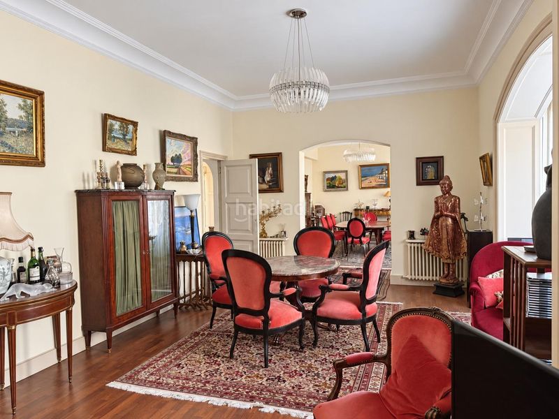 Foto db6d9af4-aed4-4d64-ba39-009cdd4b0c2d. Apartament amb aparcament a Centre Figueres