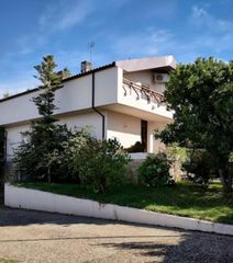 Chalet  Calle teide. Chalet independiente en venta valdelagua calle teide