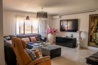 Chalet in Torrejón de la Calzada. Espectacular chalet adosado de 311 m² en torrejón de la calzada