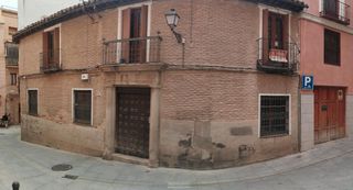 House in Casco Histórico. Casa castellana única en  el casco histórico de toledo