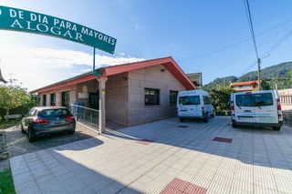 Local Comercial a Calle iglesia 34. Centro de día autorizado 40 plazas  vivienda completa  vehículos