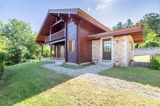 Casa in Lugar lugar fontán 27 a. Refugio de lujo natural en galicia