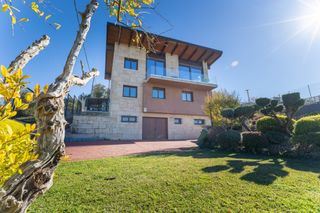Casa a Urbanizacion MONTE ULLEIRA