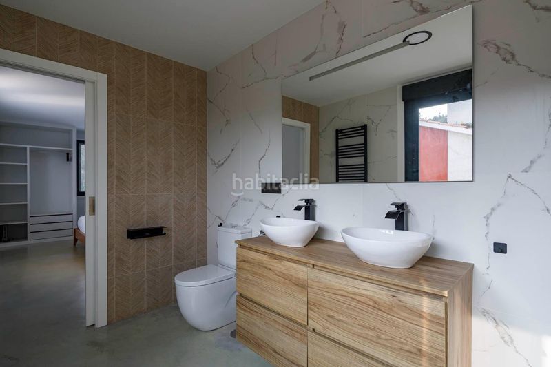 Foto 4e58ecdc-2979-4bd5-b814-89e4e8c0e5f6. Xalet amb calefacció aparcament piscina a Darbo Cangas