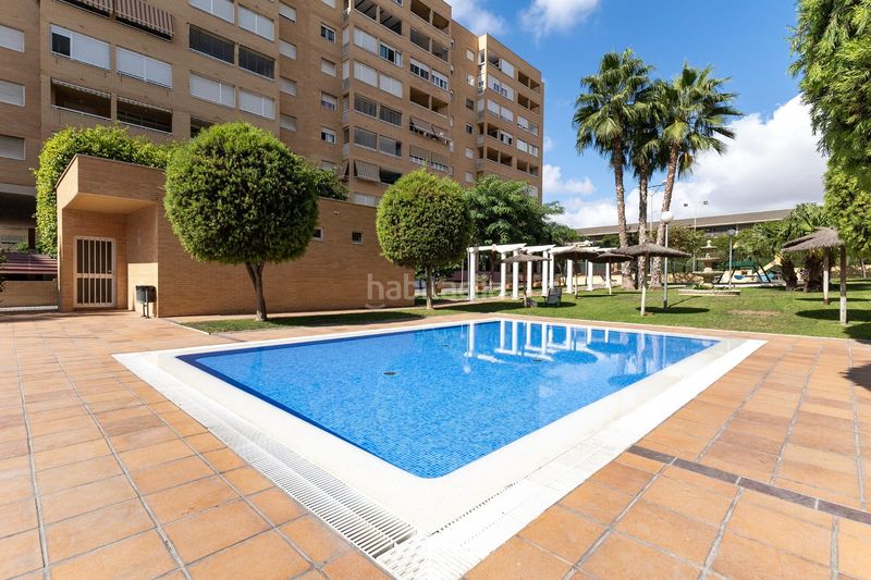 Foto d20f6550-a9ef-4068-85fa-39d9efea65c1. Pis amb aparcament piscina a Babel Alicante